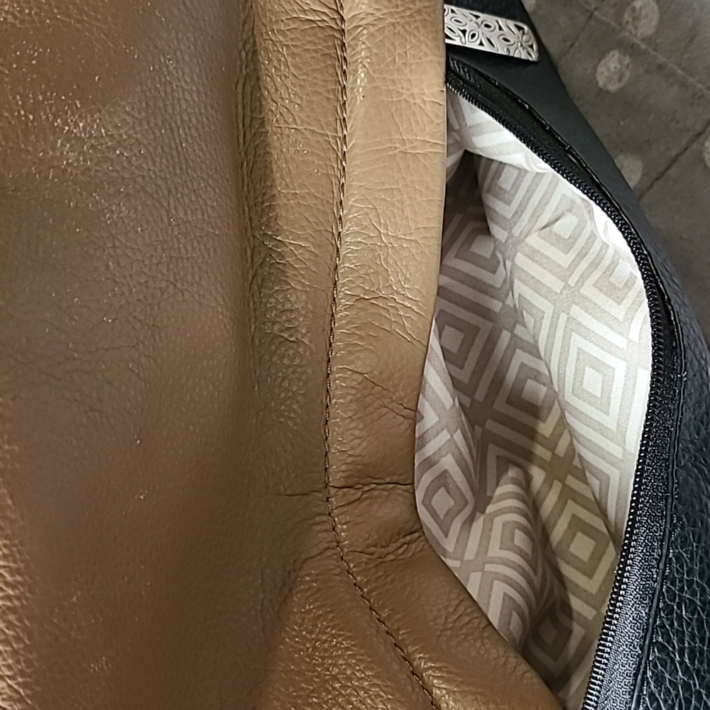 Brighton Tan and Black Leather Shoulder Purse - Picture 8 of 13